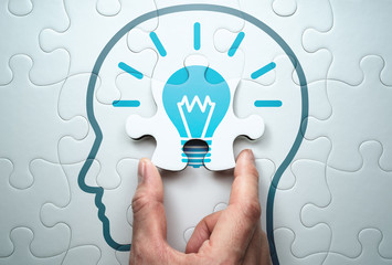 形容行动缓慢的成语