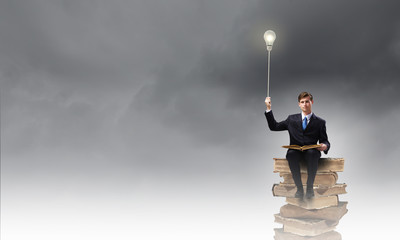 形容行动缓慢的成语